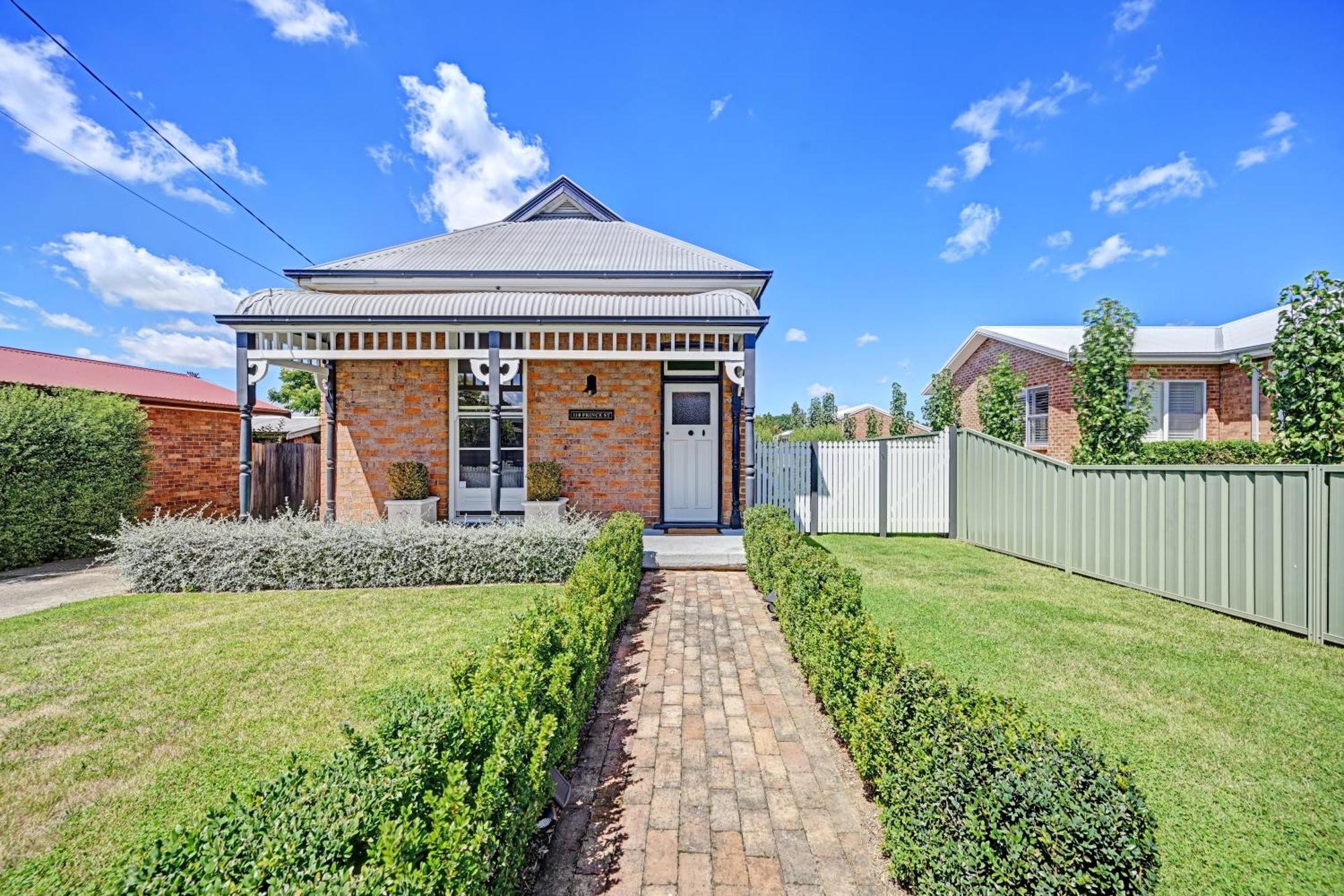 Prince Street Cottage - 1890'S Edwardian Gem Orange Exterior photo